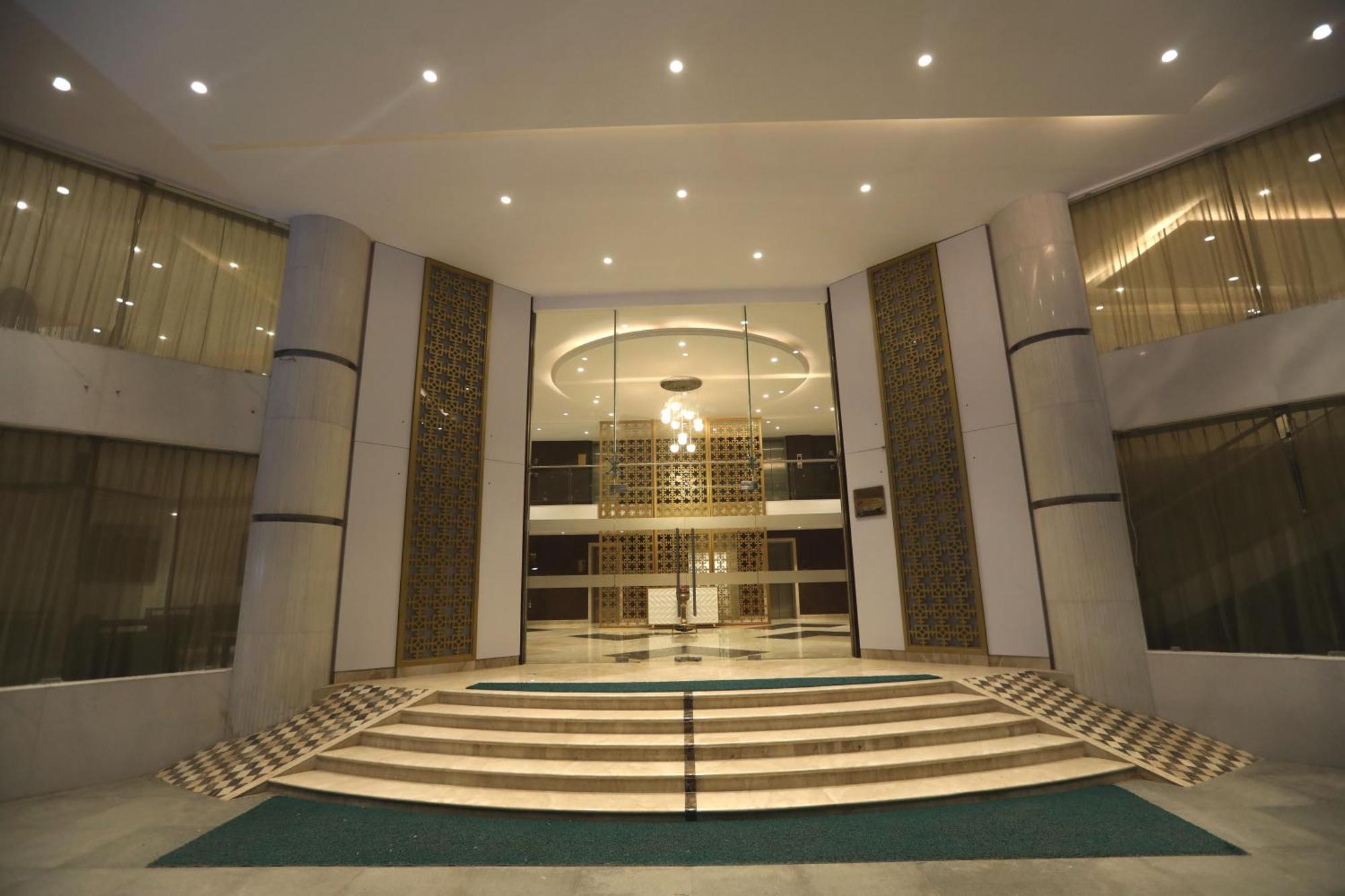 Shravanthi Sarovar Portico Bangalore Exteriör bild