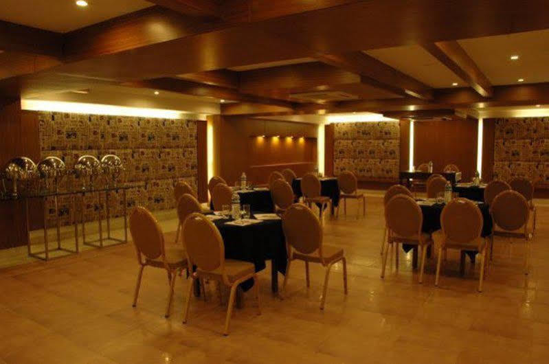 Shravanthi Sarovar Portico Bangalore Exteriör bild