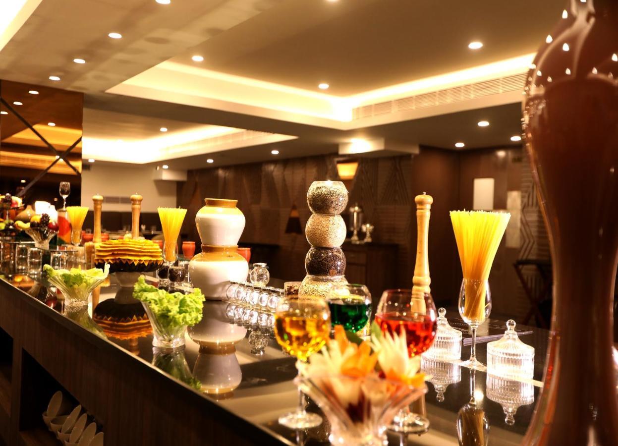 Shravanthi Sarovar Portico Bangalore Exteriör bild